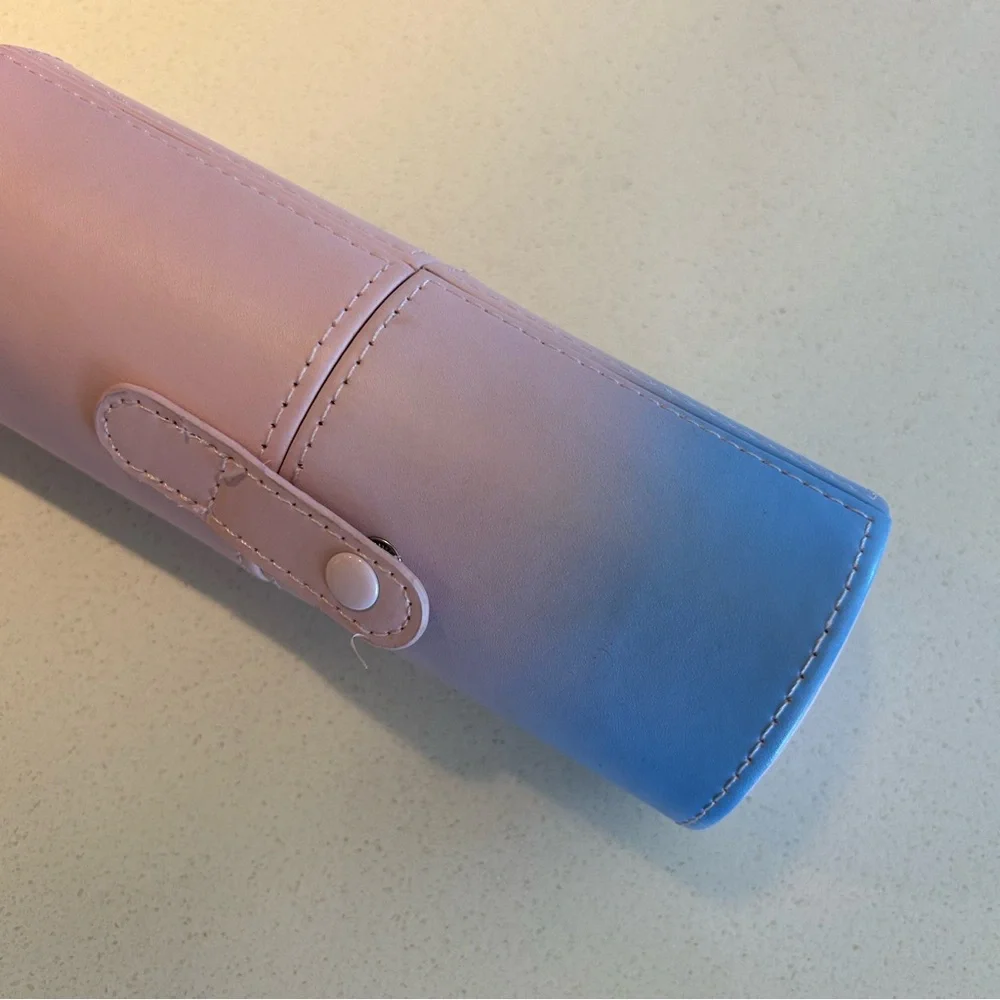 Makeup brush Cylinder Travel Holder
